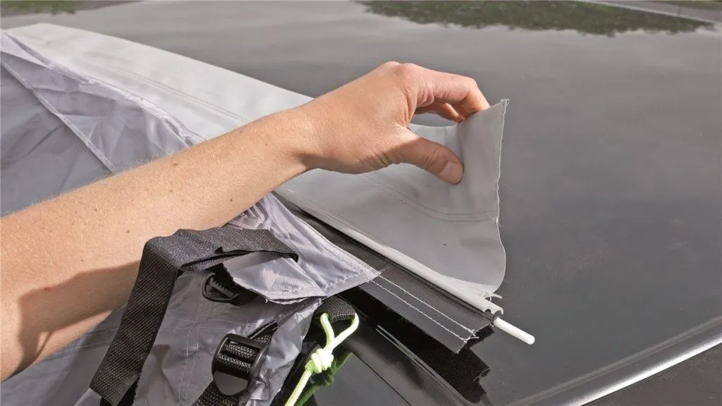 Outwell Magnetic Band Connector 4 Outwell Magnetic Band Connector - Image 2